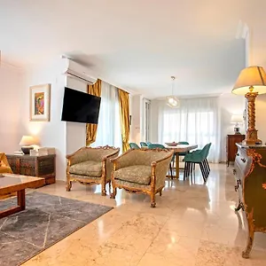 Genteel Martinez Campos , Granada España